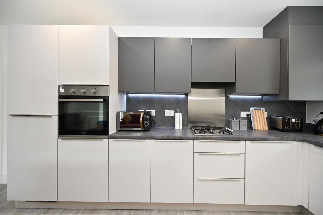 Luxury 2Bedroom - 2Bath - Prime Location - Patio Harrow on the Hill Exterior foto